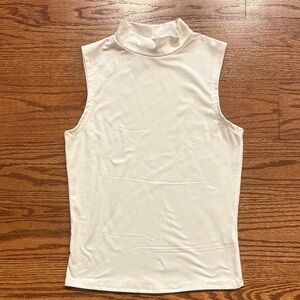 Olivia Rae white Sleeveless Mock Neck stretch Top layering piece size Small